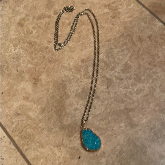 Turquoise stone necklace - Picture 1 of 3